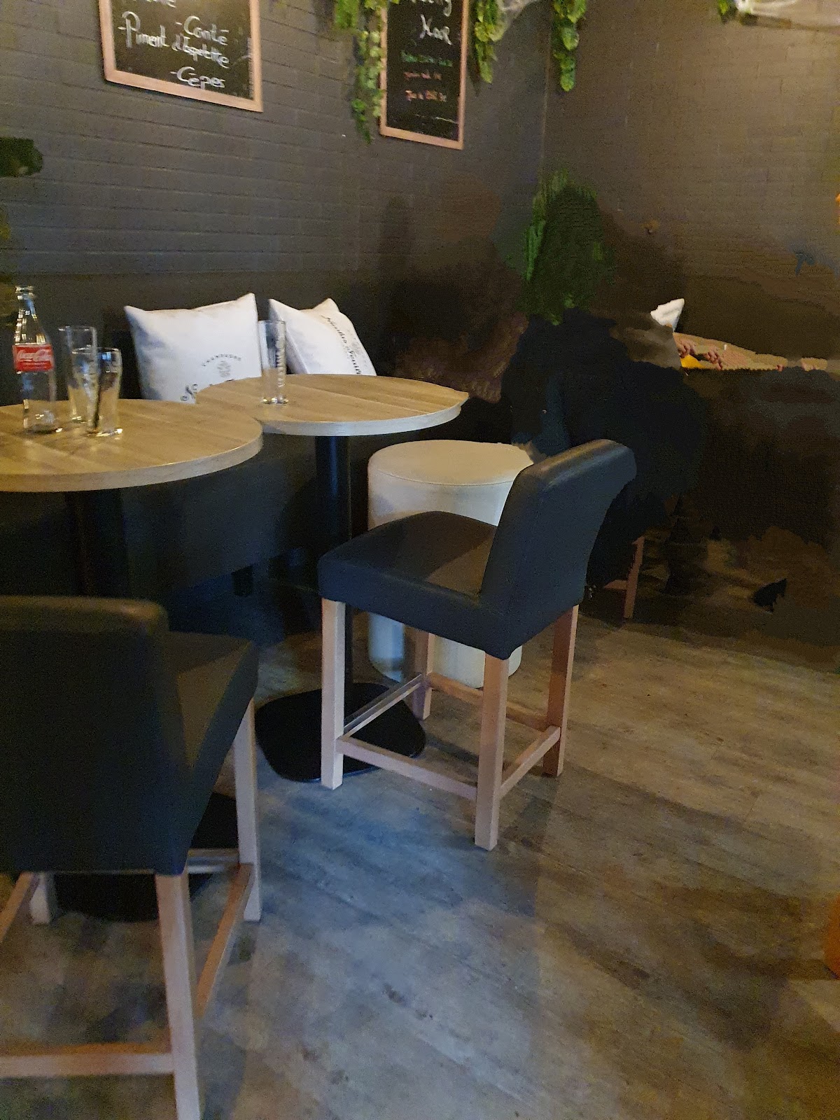 LE CHILL OUT BAR - photo 3